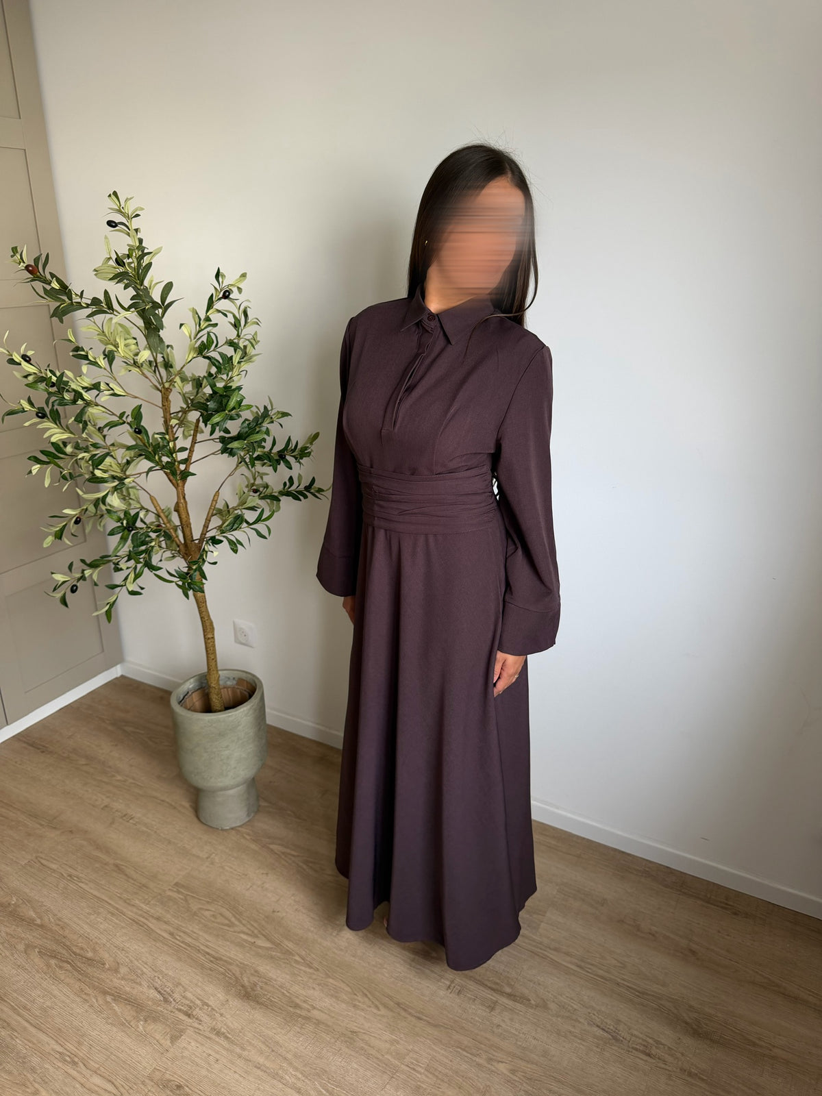 Robe longue avec ceinture prune