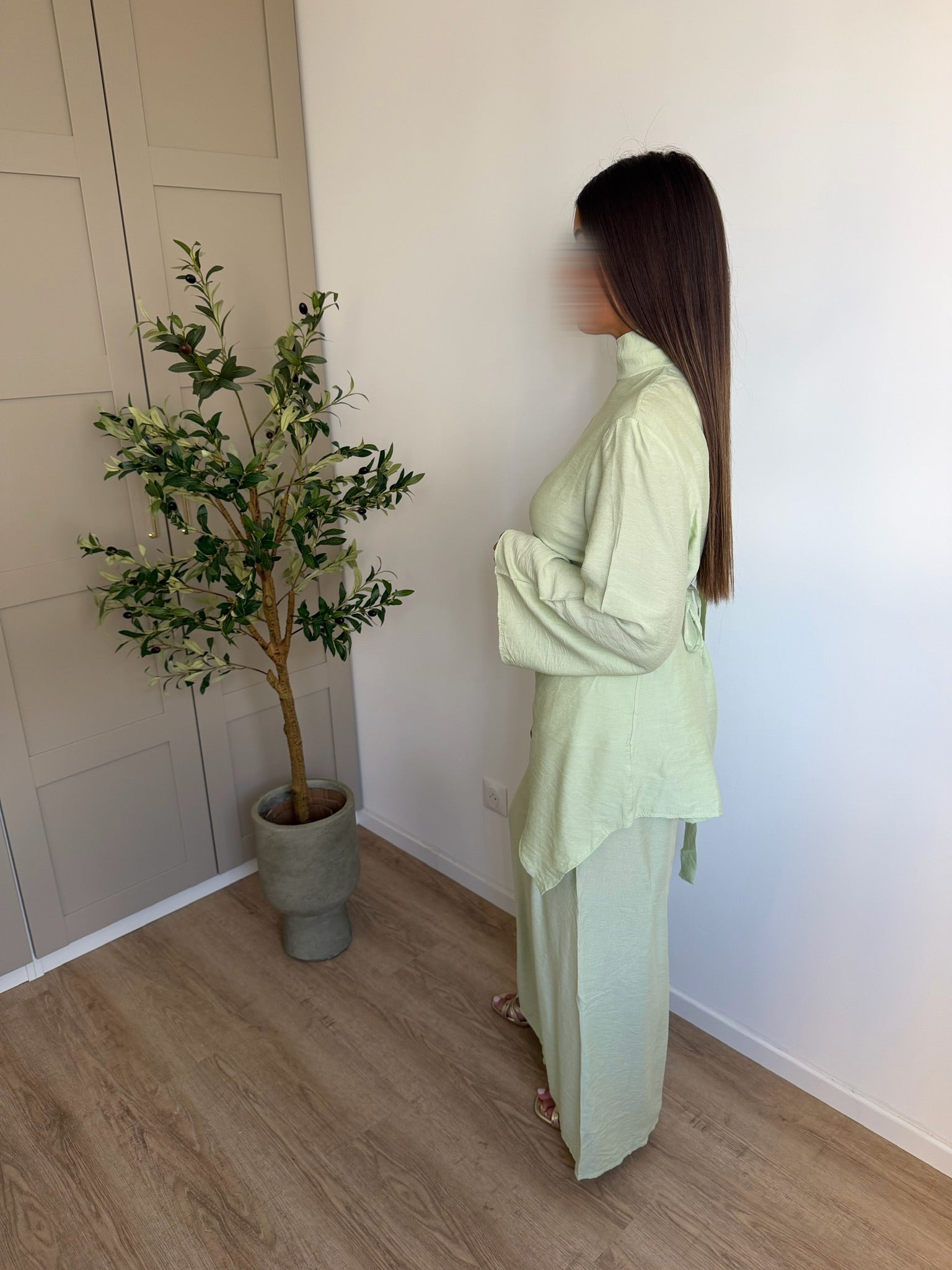 Ensemble croisé vert pastel