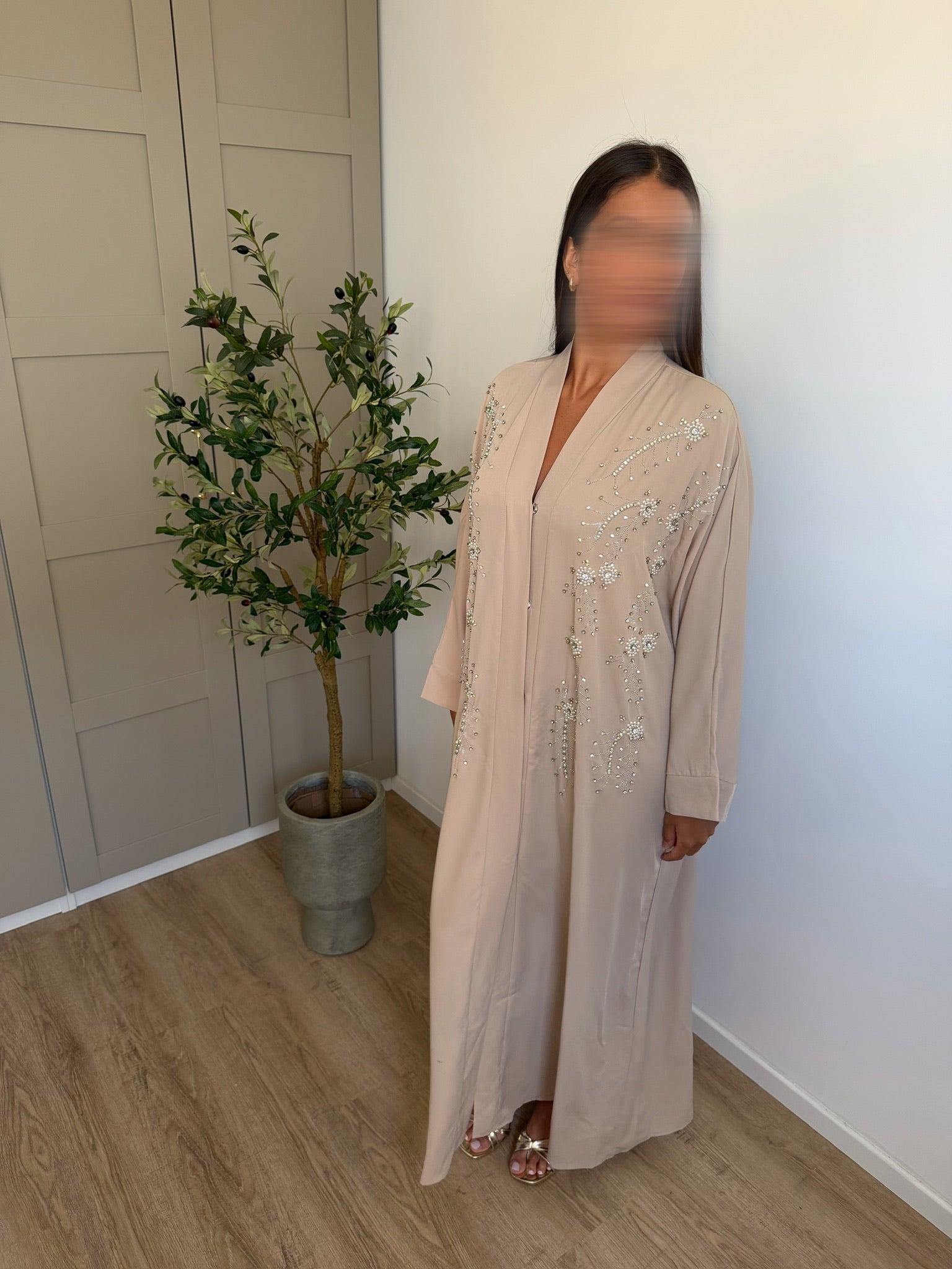 Abaya perlée beige